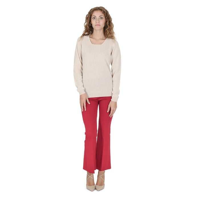 Crown of Edinburgh Cashmere - Crown of Edinburgh Cashmere Womens Square Neck Sweater COE 0024 LINEN