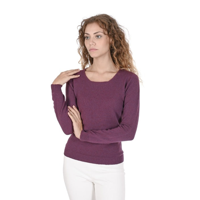 Crown of Edinburgh Cashmere - Crown of Edinburgh Cashmere Womens Square Neck Sweater COE 0024 BURGUNDY