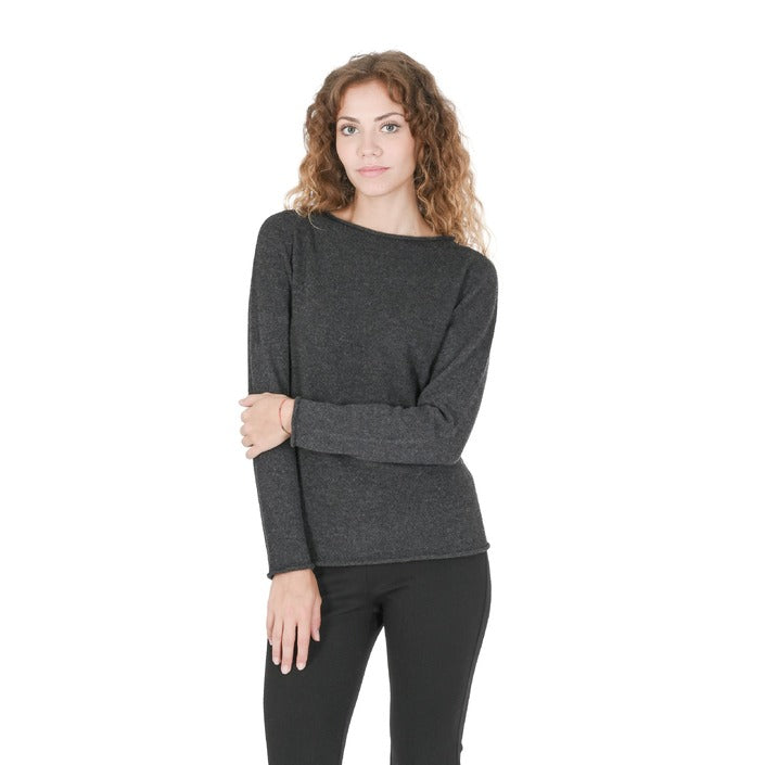 Crown of Edinburgh Cashmere - Crown of Edinburgh Cashmere Womens Boat Neck Sweater COE 0025 DARK GREY