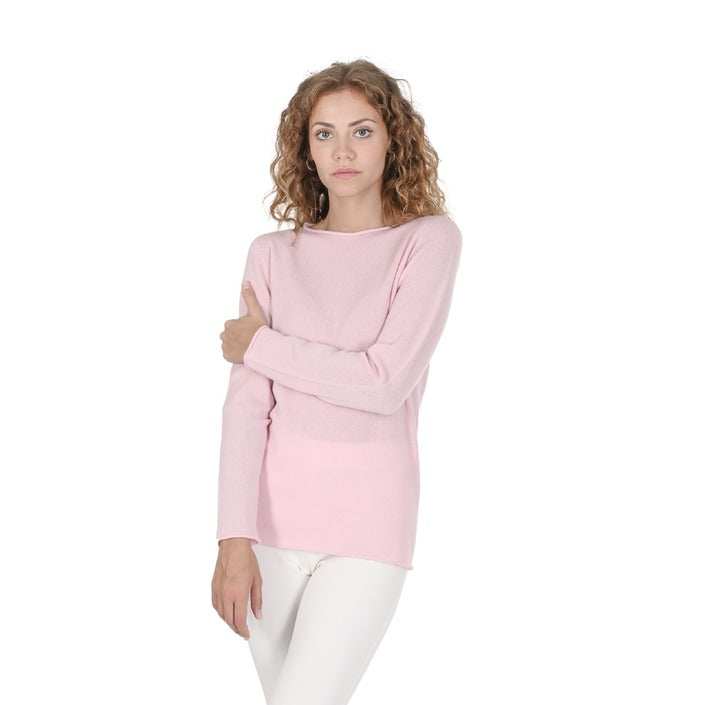 Crown of Edinburgh Cashmere - Crown of Edinburgh Cashmere Womens Boat Neck Sweater COE 0025 LIGHT PINK