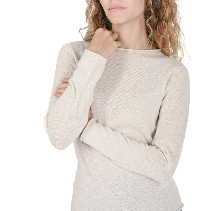 Crown of Edinburgh Cashmere - Crown of Edinburgh Cashmere Womens Boat Neck Sweater COE 007 SAND