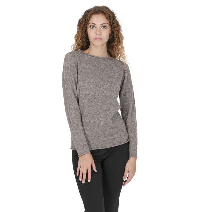 Crown of Edinburgh Cashmere - Crown of Edinburgh Cashmere Womens Boat Neck Sweater COE 0025 TAUPE