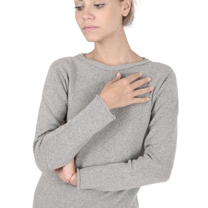 Crown of Edinburgh Cashmere - Crown of Edinburgh Cashmere Womens Boat Neck Sweater COE 0015 GREY