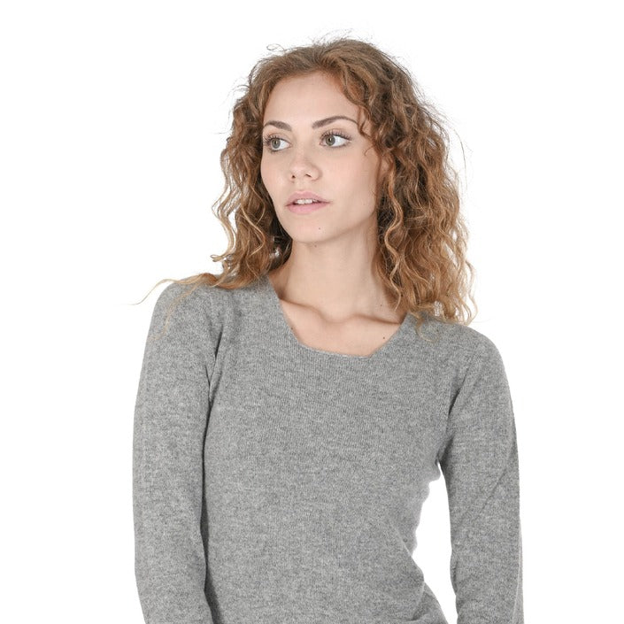 Crown of Edinburgh Cashmere - Crown of Edinburgh Cashmere Womens Square Neck Sweater COE 0024 PEWTER GREY