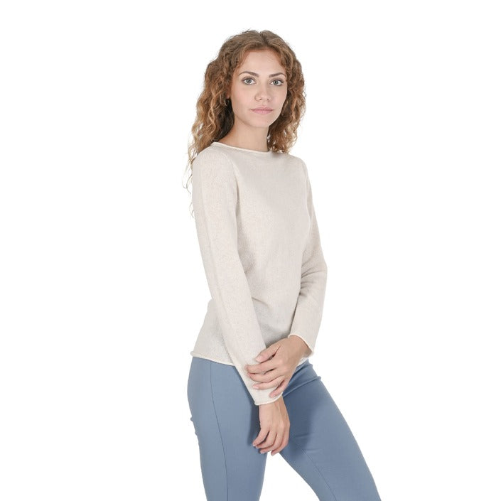 Crown of Edinburgh Cashmere - Crown of Edinburgh Cashmere Womens Boat Neck Sweater COE 007 SAND