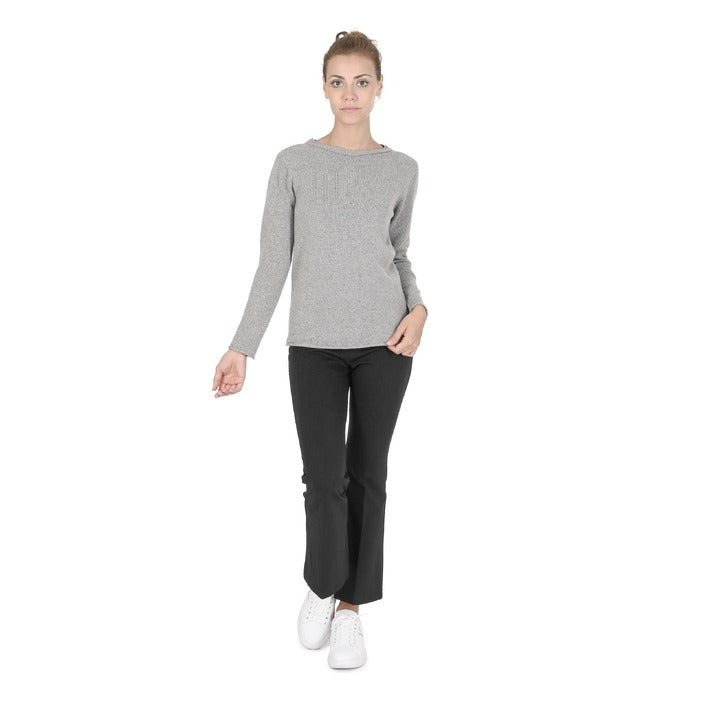 Crown of Edinburgh Cashmere - Crown of Edinburgh Cashmere Womens Boat Neck Sweater COE 0015 GREY