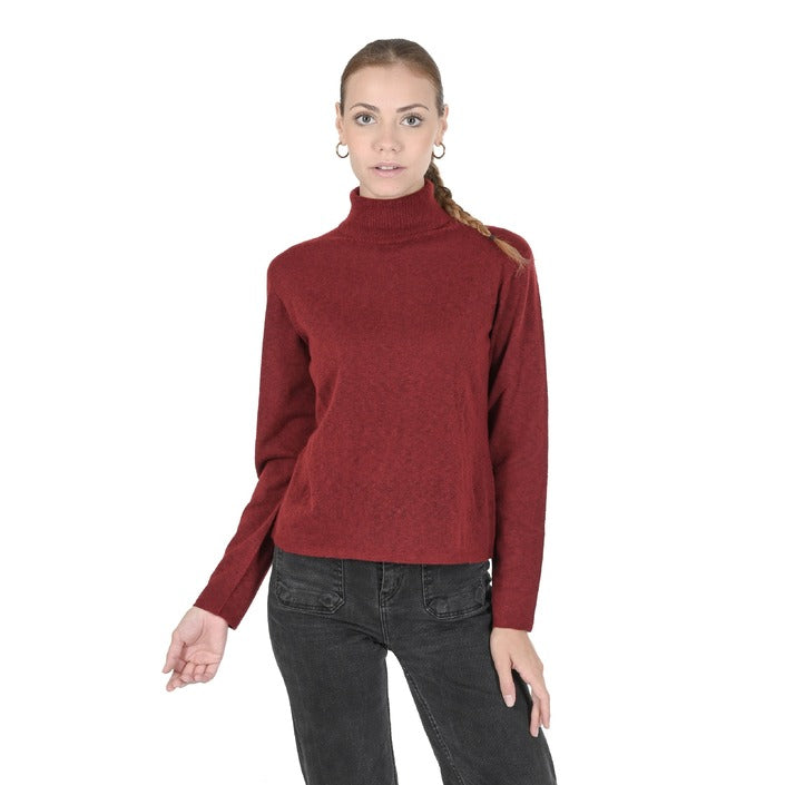 Crown of Edinburgh Cashmere - Crown of Edinburgh Cashmere Womens Turtleneck Sweater COE 0020 DARK RED